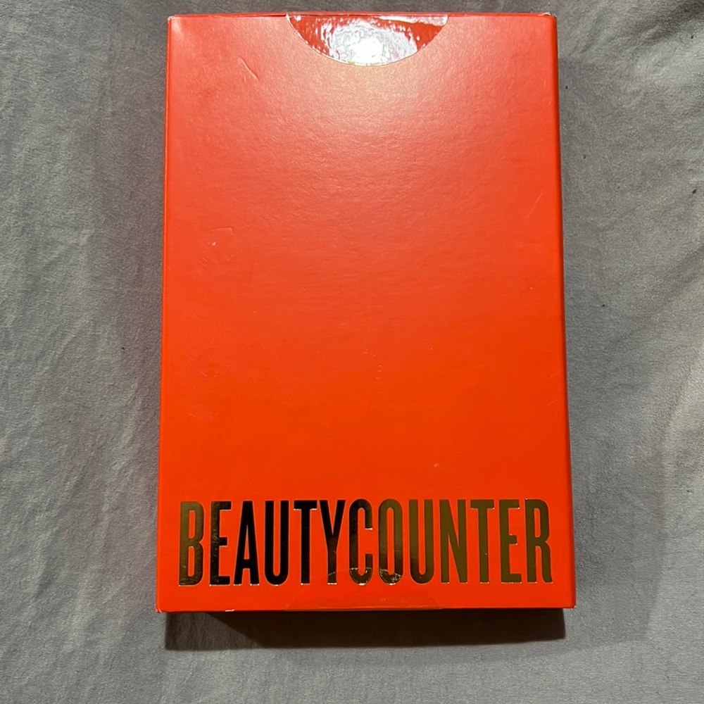 Never opened! Beautycounter Good glitz Duo